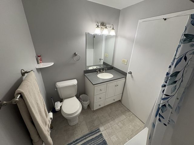 1 Summit Drive 24, Reading, MA 01867