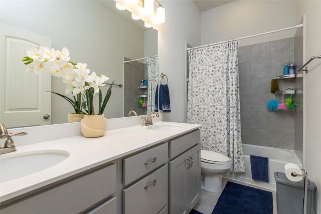 3820 Carmel Hills Drive, Denton, TX 76208