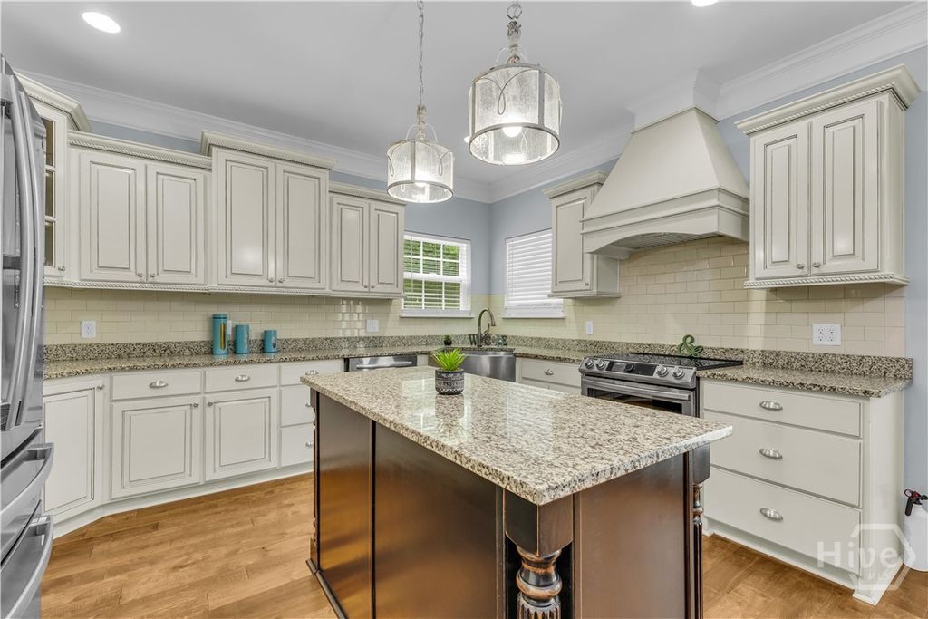 Image 17 of property listing at 515 Bodaford Road, Richmond Hill, GA 31324