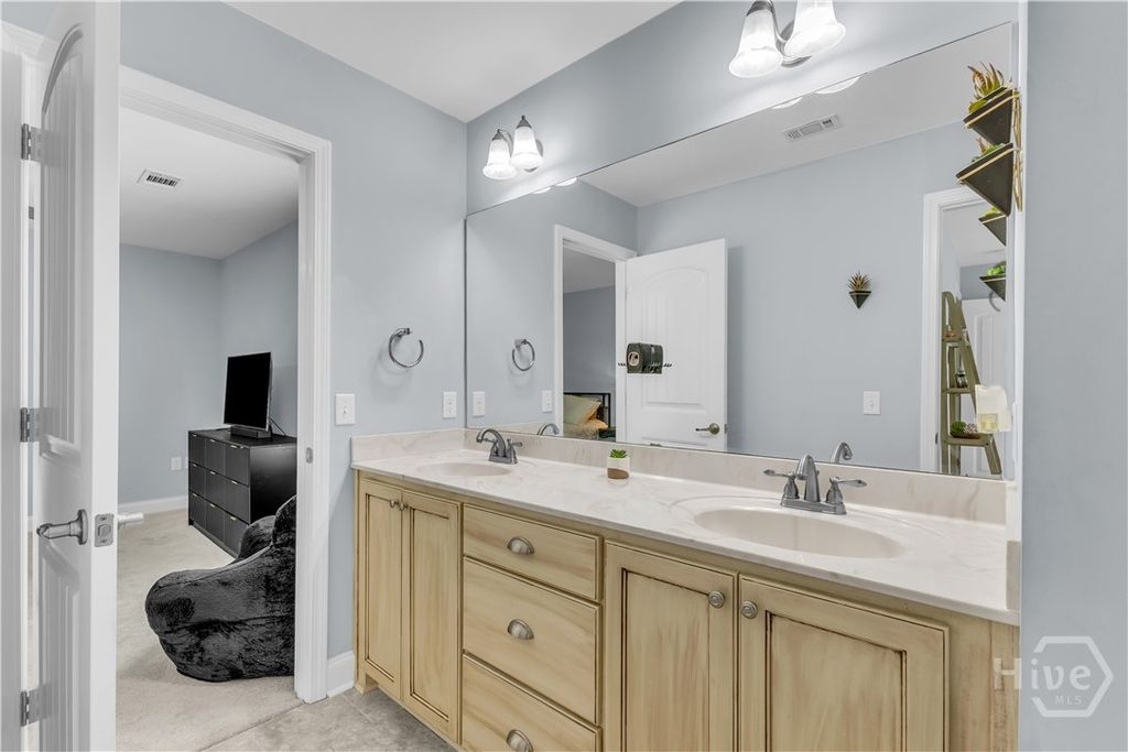 Image 45 of property listing at 515 Bodaford Road, Richmond Hill, GA 31324