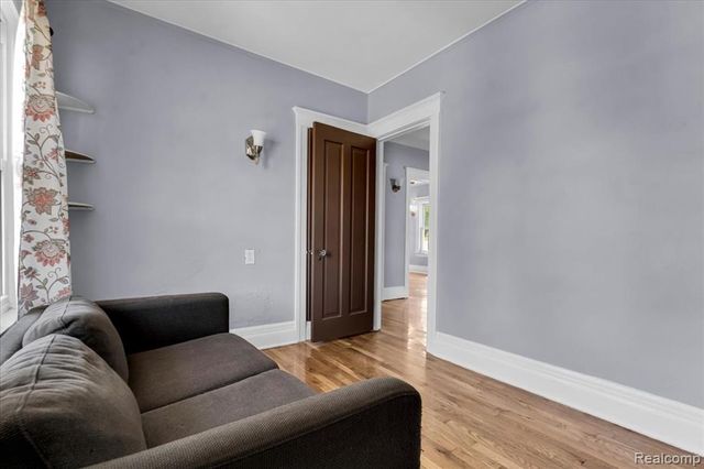 879 Lawrence Street, Detroit, MI 48202