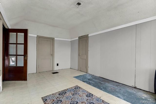 879 Lawrence Street, Detroit, MI 48202