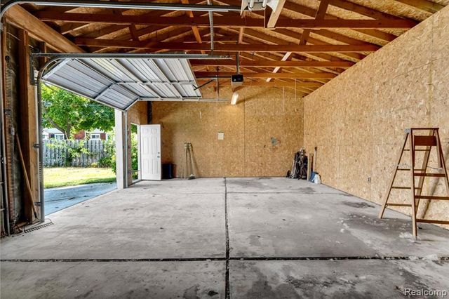 879 Lawrence Street, Detroit, MI 48202