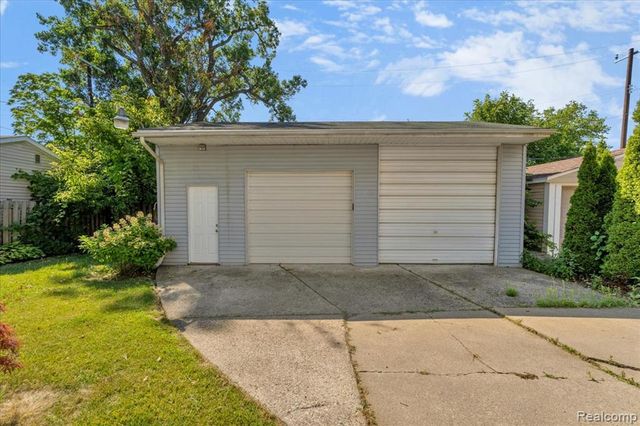 879 Lawrence Street, Detroit, MI 48202