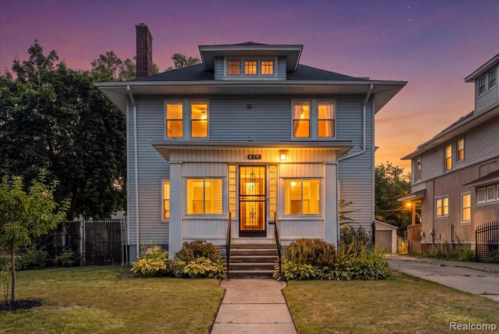 879 Lawrence Street, Detroit, MI 48202