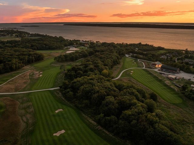 4 Lookout Lane, Portsmouth, RI 02871