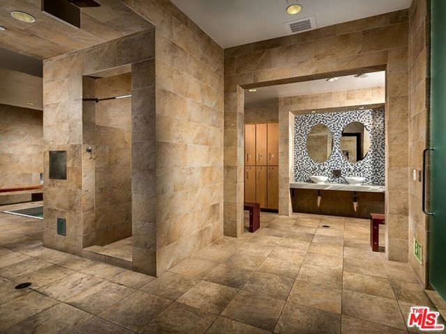 1040 Glendon Avenue 4190, Los Angeles, CA 90024