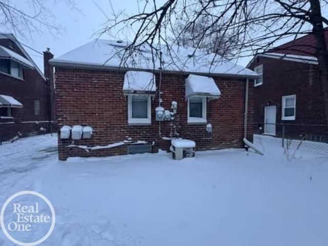 15608 Stricker Avenue, Eastpointe, MI 48021