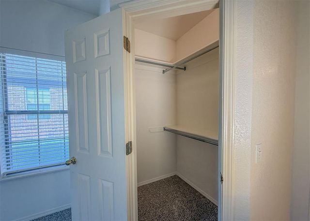 1928 NW 157th Street, Edmond, OK 73013