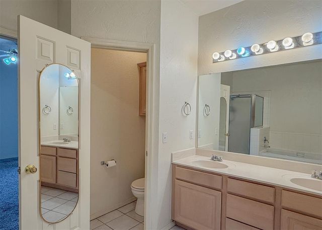 1928 NW 157th Street, Edmond, OK 73013