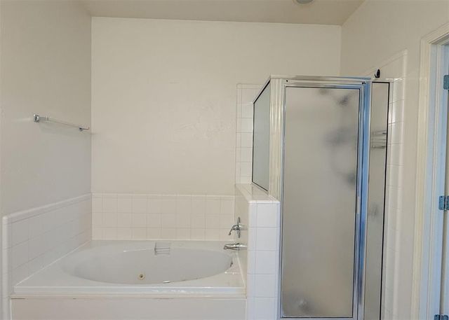 1928 NW 157th Street, Edmond, OK 73013