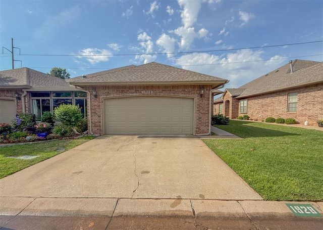1928 NW 157th Street, Edmond, OK 73013