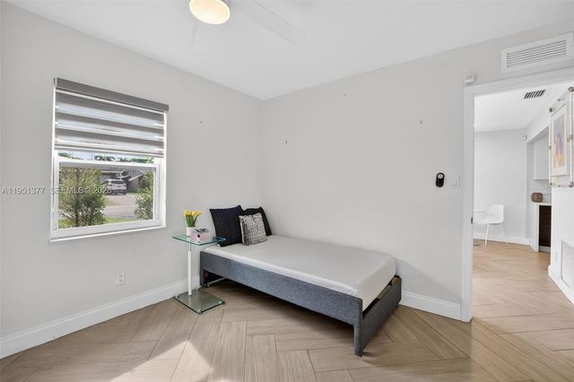 101 NE 47th Ct, Oakland Park, FL 33334