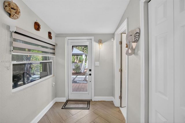 101 NE 47th Ct, Oakland Park, FL 33334