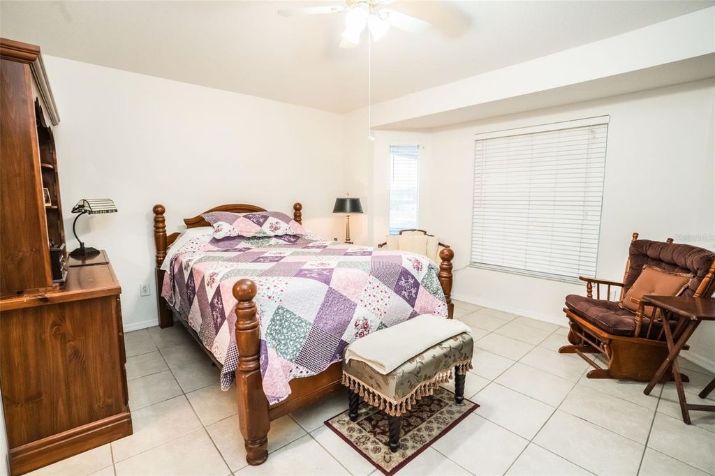 Image 13 of property listing at 10602 NAVIGATION DRIVE, Riverview, FL 33579