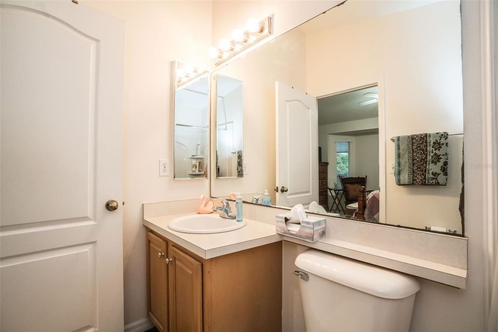 Image 16 of property listing at 10602 NAVIGATION DRIVE, Riverview, FL 33579