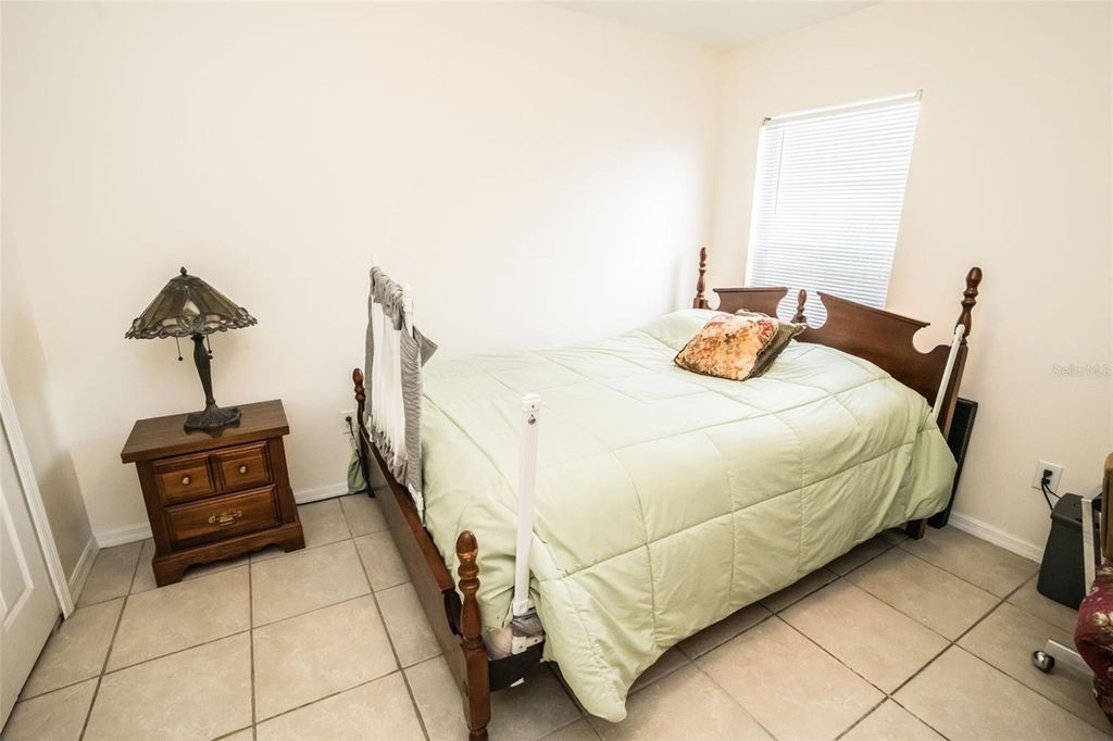 Image 18 of property listing at 10602 NAVIGATION DRIVE, Riverview, FL 33579