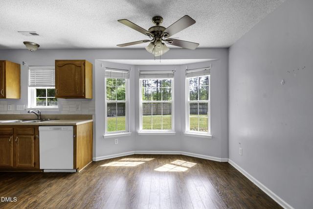 862 Nighthawk Place, Fayetteville, NC 28314