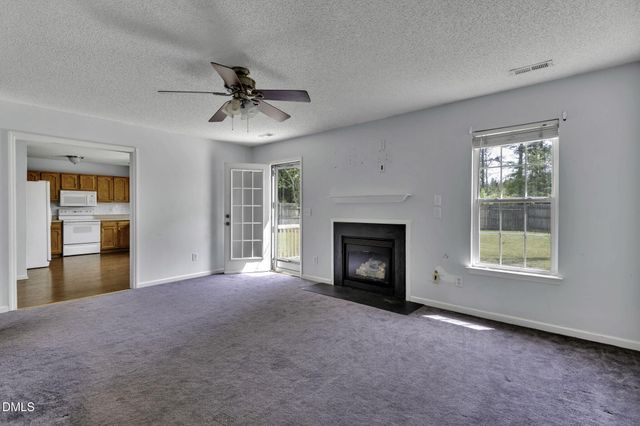 862 Nighthawk Place, Fayetteville, NC 28314