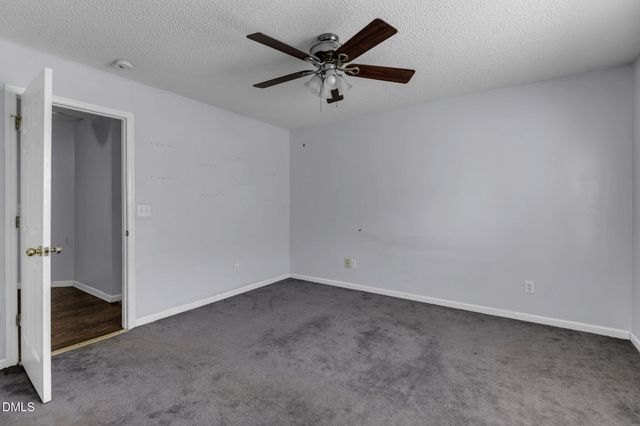 862 Nighthawk Place, Fayetteville, NC 28314