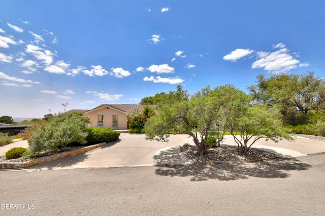 849 River Oaks Drive, El Paso, TX 79912