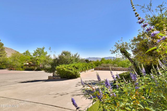 849 River Oaks Drive, El Paso, TX 79912