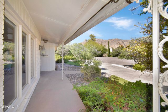 849 River Oaks Drive, El Paso, TX 79912