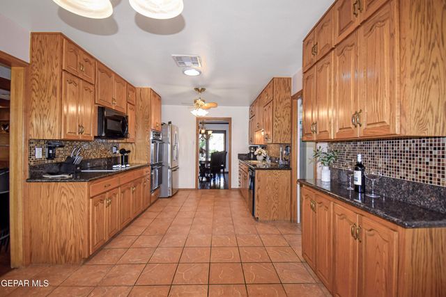 849 River Oaks Drive, El Paso, TX 79912