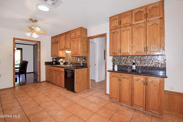 849 River Oaks Drive, El Paso, TX 79912