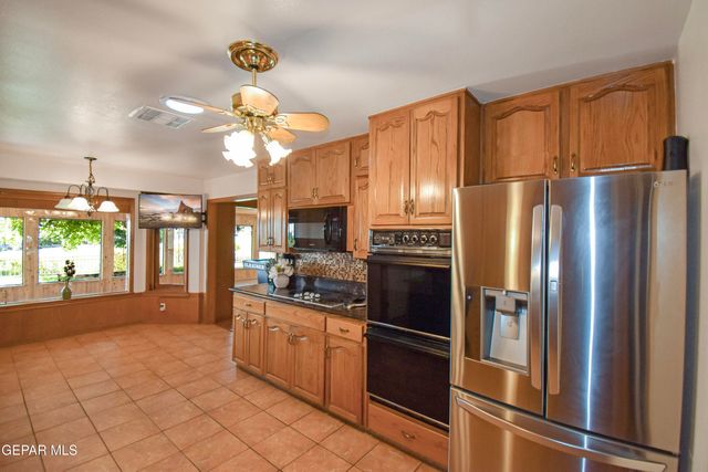 849 River Oaks Drive, El Paso, TX 79912