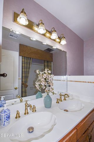 849 River Oaks Drive, El Paso, TX 79912