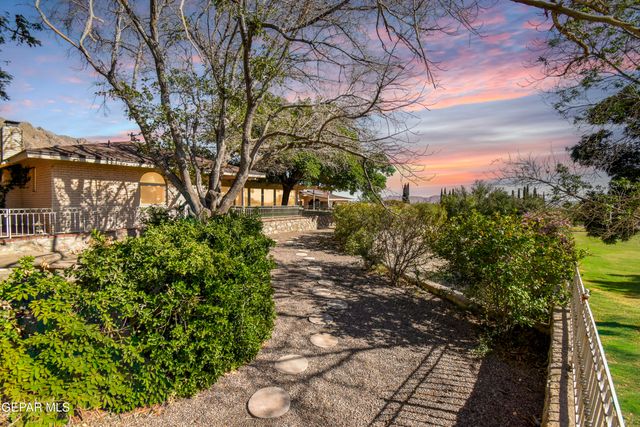 849 River Oaks Drive, El Paso, TX 79912