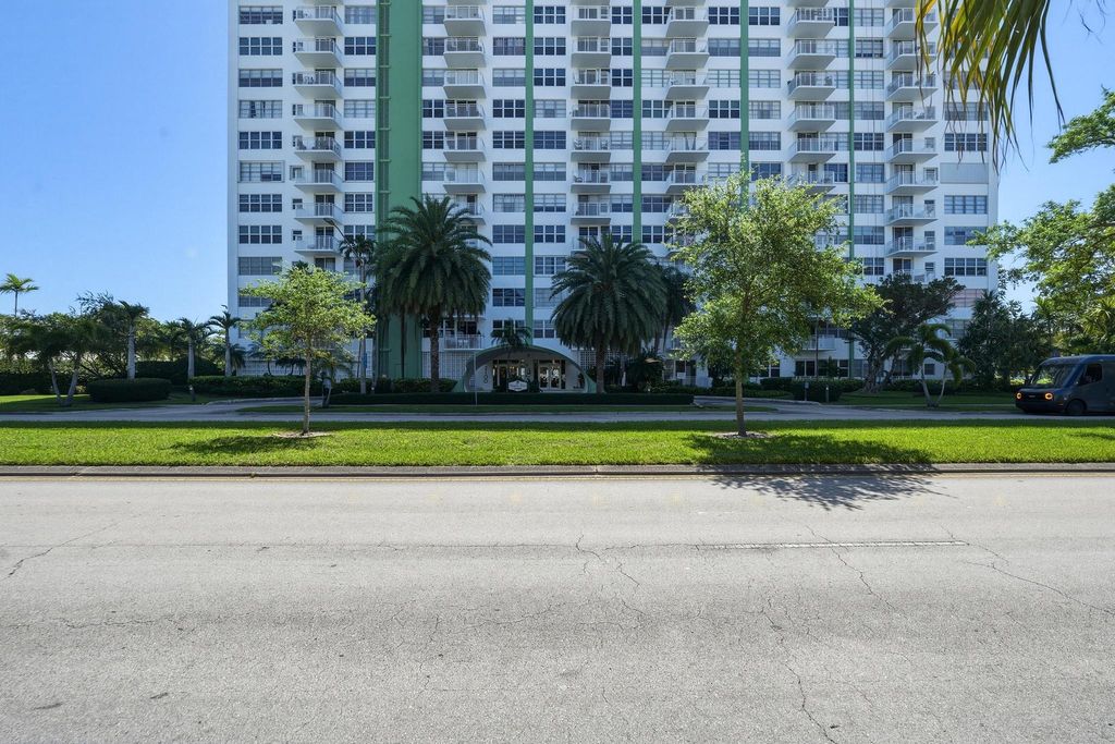 2100 Sans Souci Boulevard A1507, North Miami, FL 33181