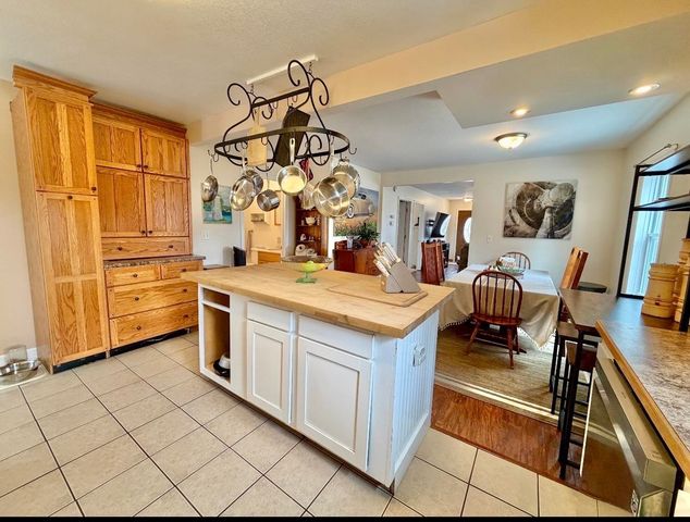 3814 Lauria Road, Bay City, MI 48706