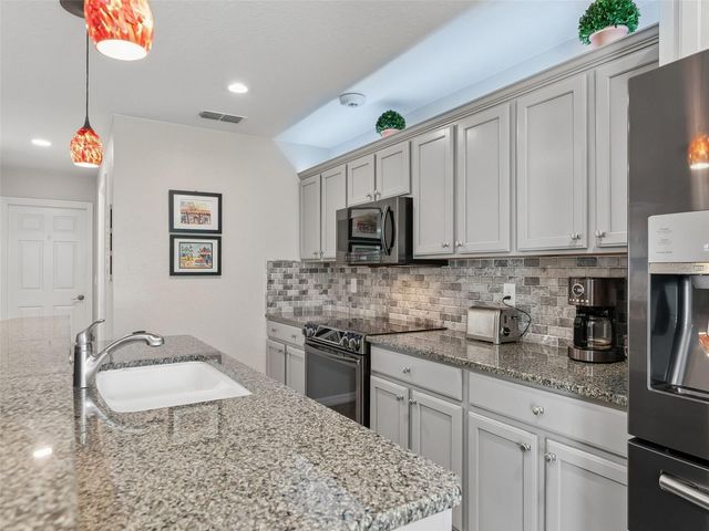 17335 SE 111TH AVENUE, Summerfield, FL 34491