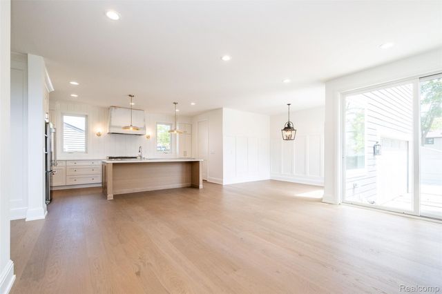 3800 Linwood Avenue, Royal Oak, MI 48073