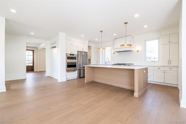 3800 Linwood Avenue, Royal Oak, MI 48073