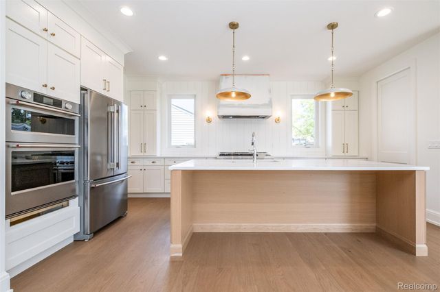 3800 Linwood Avenue, Royal Oak, MI 48073