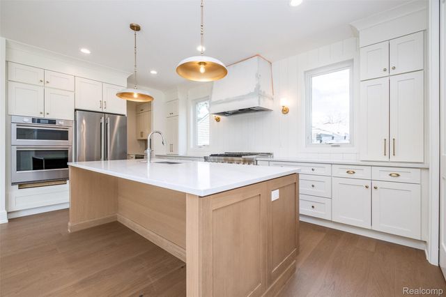 3800 Linwood Avenue, Royal Oak, MI 48073