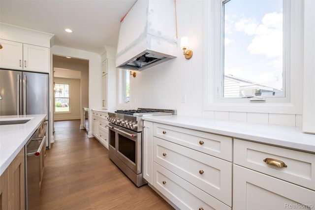 3800 Linwood Avenue, Royal Oak, MI 48073