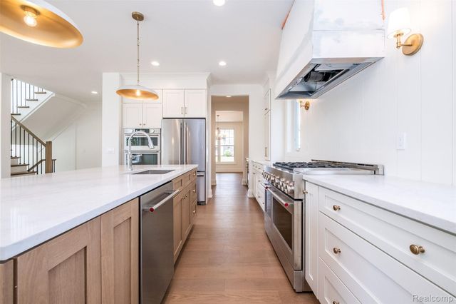 3800 Linwood Avenue, Royal Oak, MI 48073