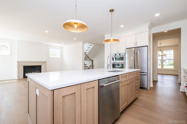3800 Linwood Avenue, Royal Oak, MI 48073