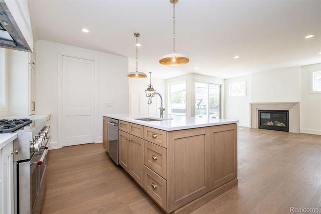 3800 Linwood Avenue, Royal Oak, MI 48073