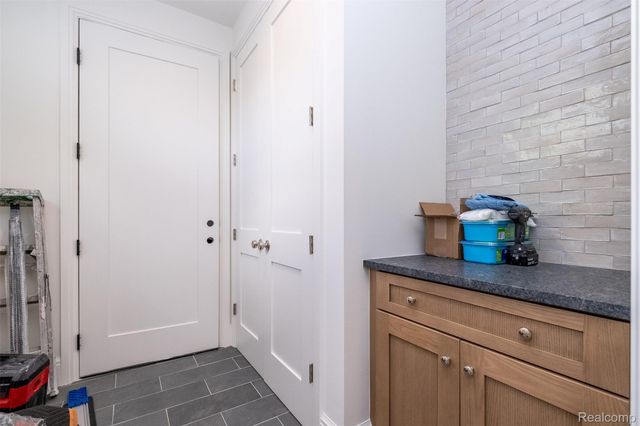 3800 Linwood Avenue, Royal Oak, MI 48073