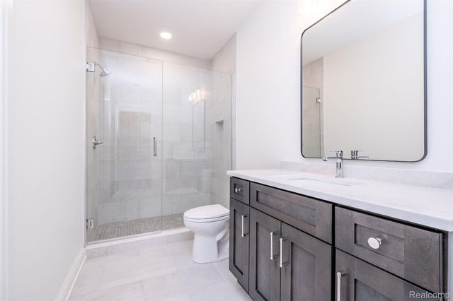 3800 Linwood Avenue, Royal Oak, MI 48073