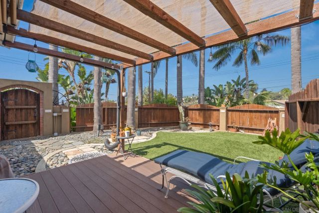 1927 Playa Riviera, Cardiff, CA 92007