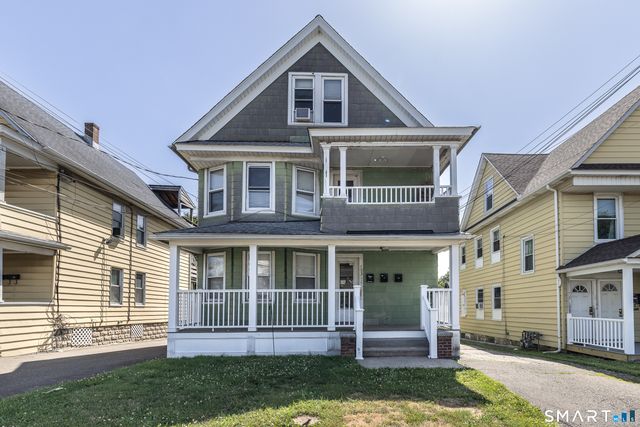 793 Brewster Street 2nd Floor, Bridgeport, CT 06605