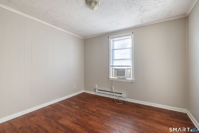 793 Brewster Street 2nd Floor, Bridgeport, CT 06605