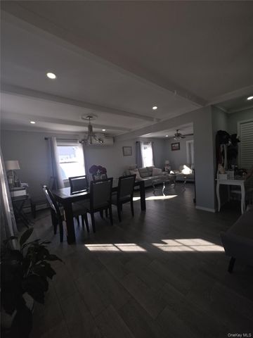 13 Peachtree Lane, Levittown, NY 11756