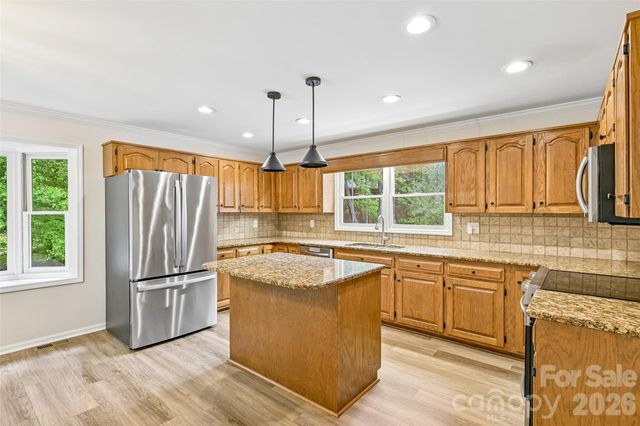 561 Briarwood Lane, Lancaster, SC 29720